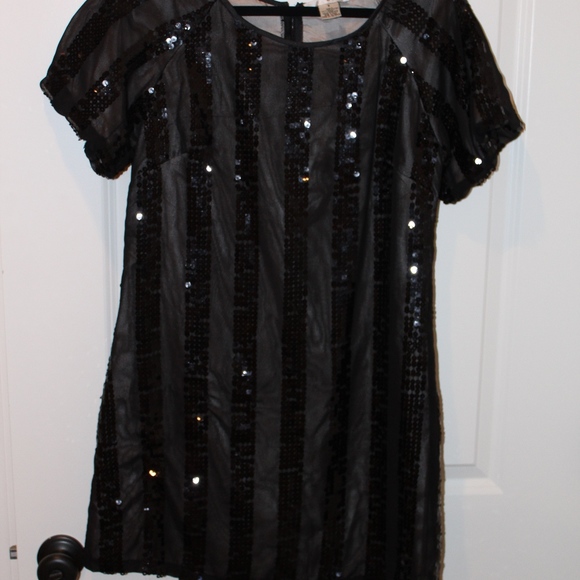 Dresses & Skirts - Sequin dress